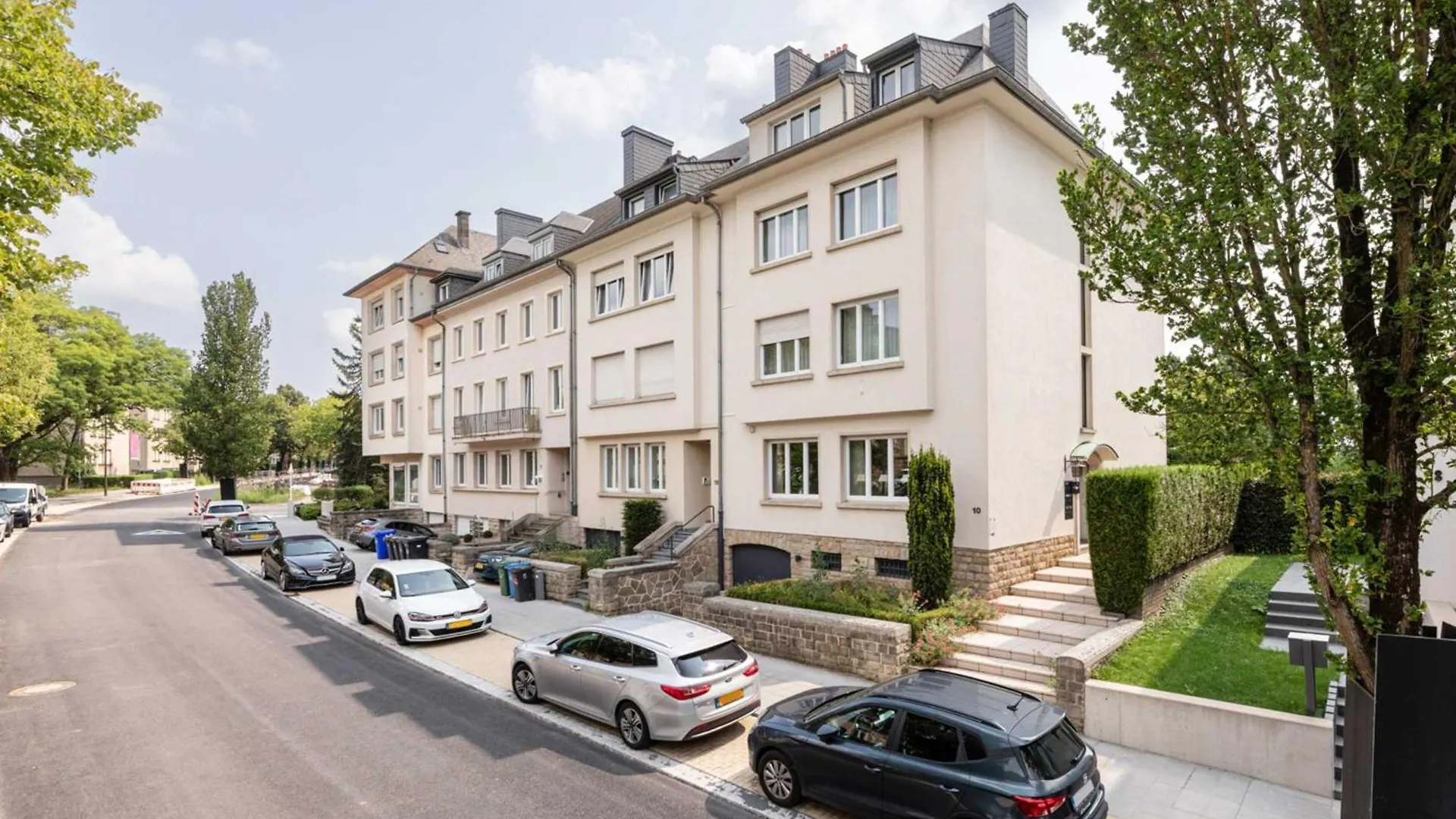 Elegant 1Br Apartment With Full Kitchen & Workspace Lucembursko