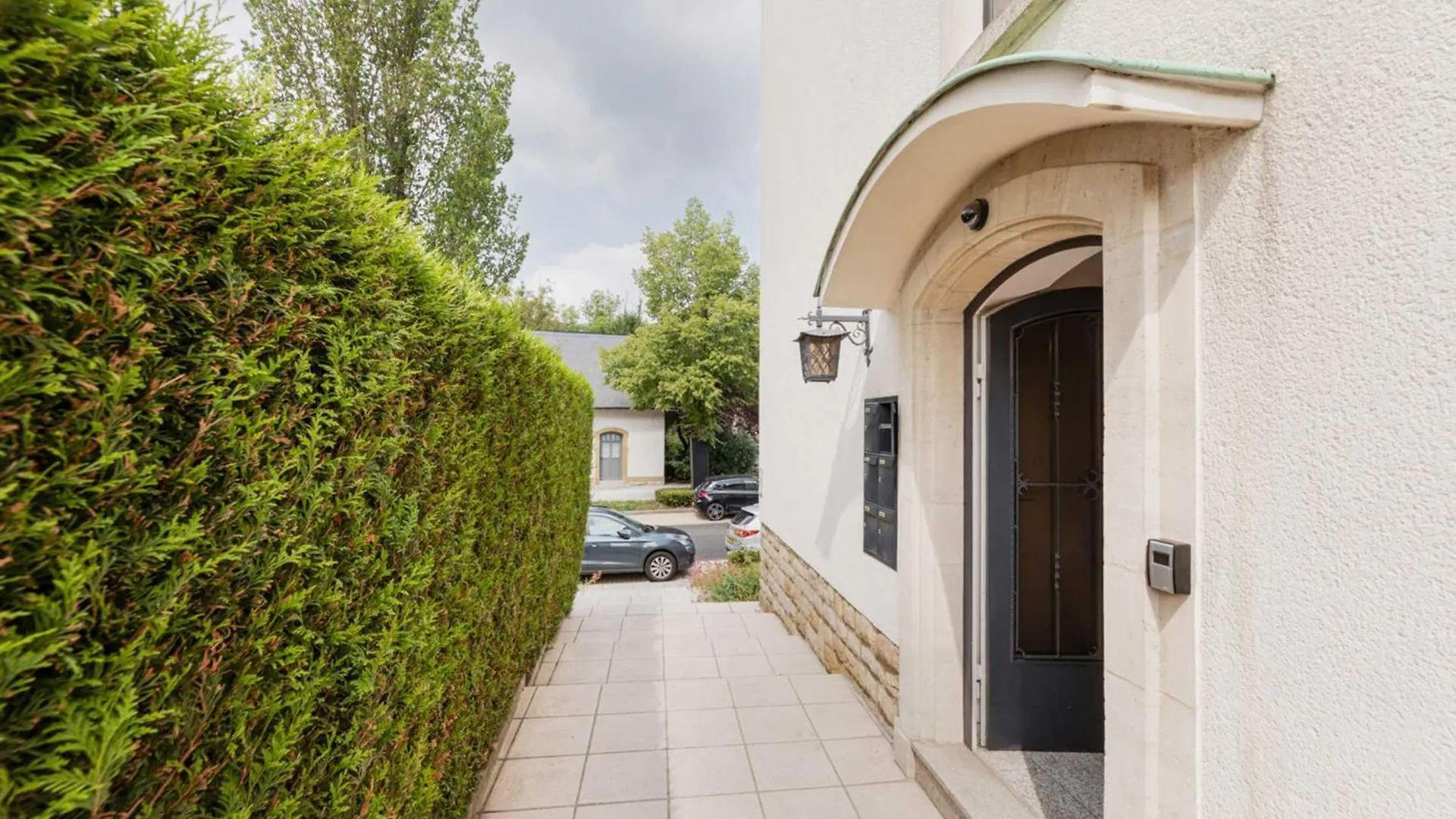 Elegant 1Br Apartment With Full Kitchen & Workspace Lucembursko Lucembursko